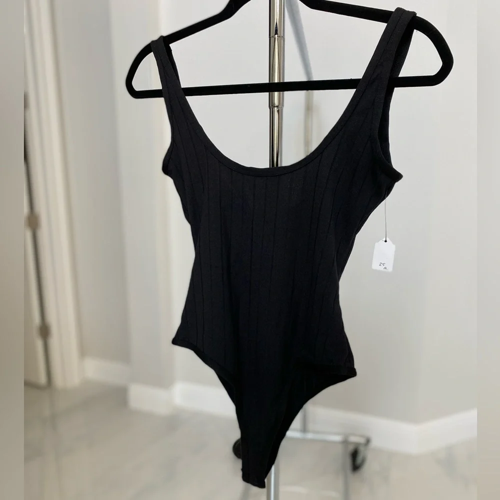 Black bodysuit ribbed small medium large NWT - Picture 4 of 16
